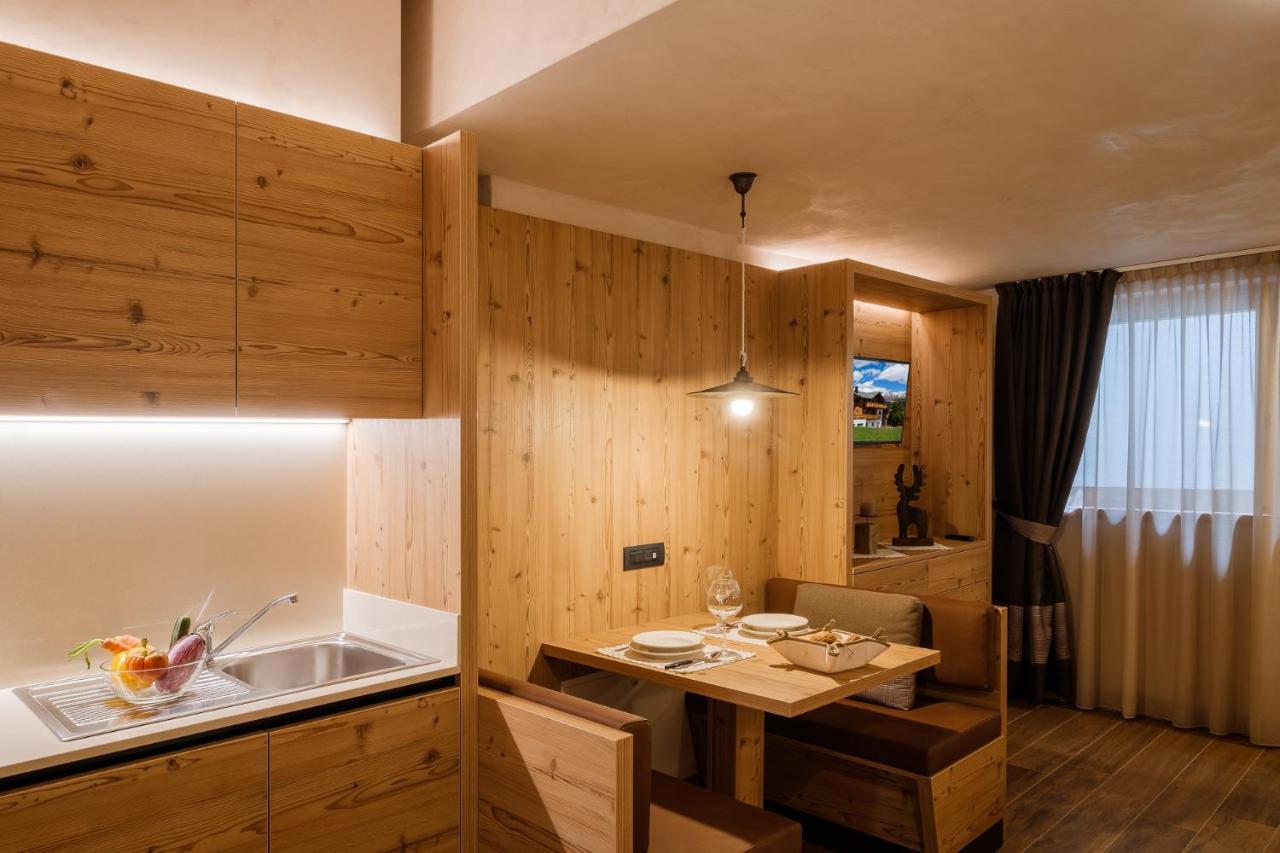 Chalet Bellavista Aparthotel Livigno Bagian luar foto