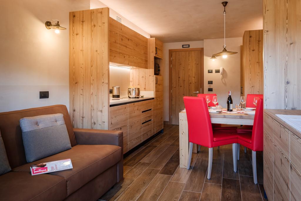 Chalet Bellavista Aparthotel Livigno Bagian luar foto