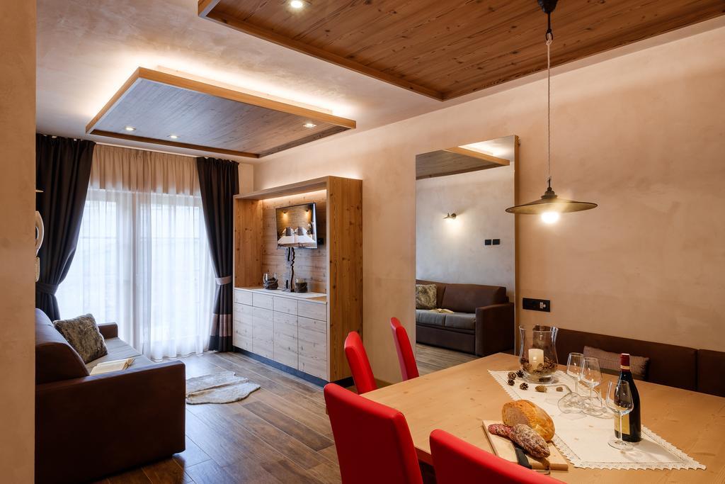 Chalet Bellavista Aparthotel Livigno Bagian luar foto